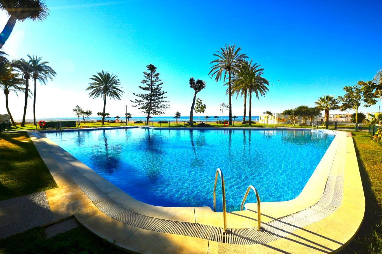 Magical Sea View Studios II ตอร์เรโมลิโนส ภายนอก รูปภาพ